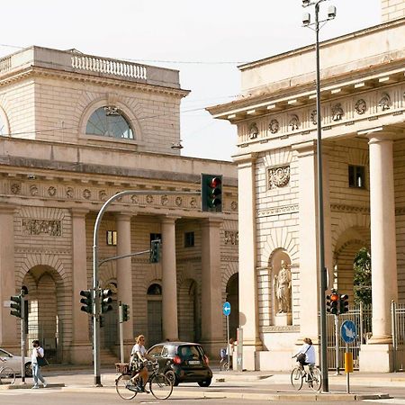 Cream Little Apartment - M1 - City Center ميلان المظهر الخارجي الصورة