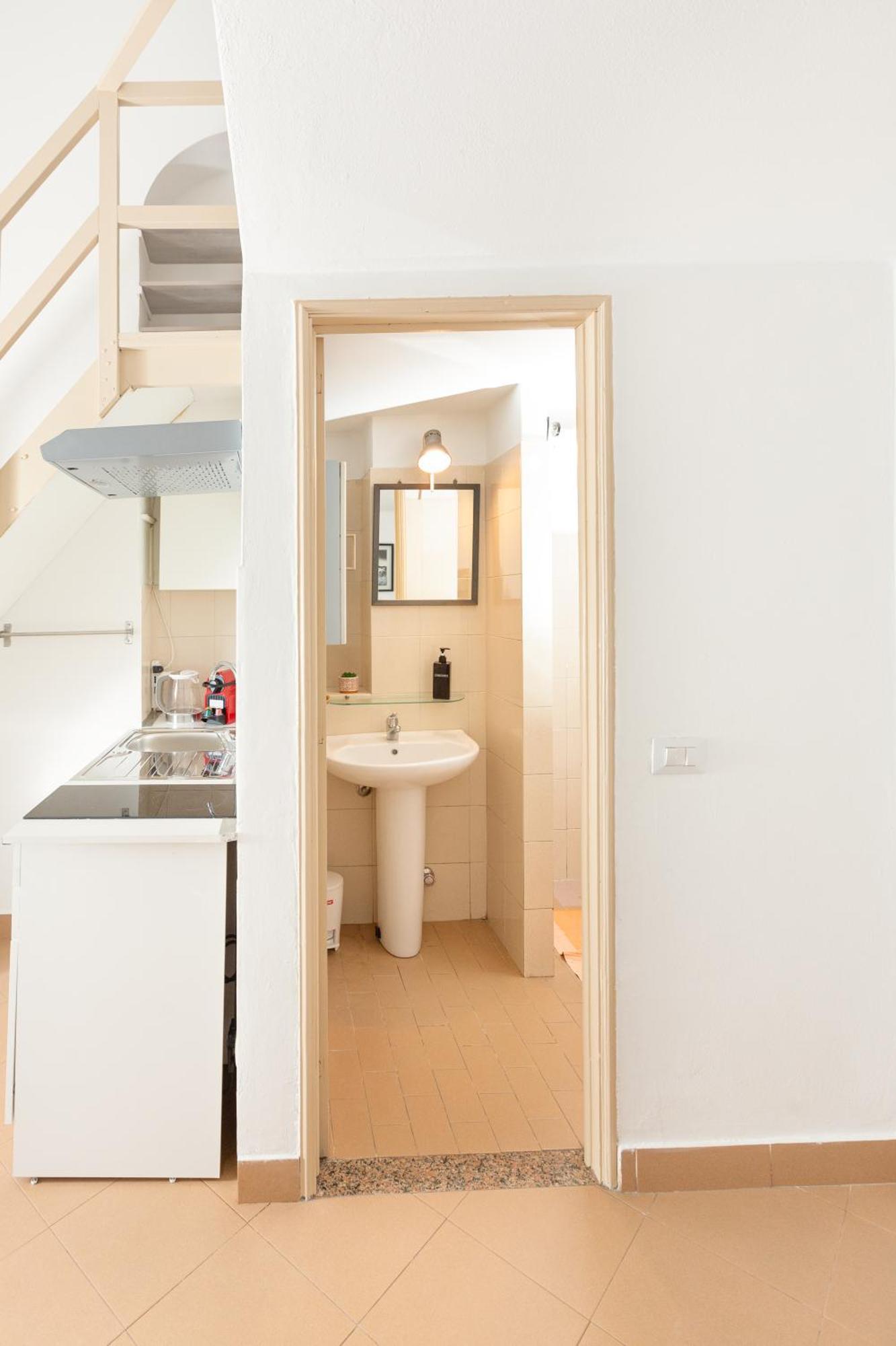 Cream Little Apartment - M1 - City Center ميلان المظهر الخارجي الصورة