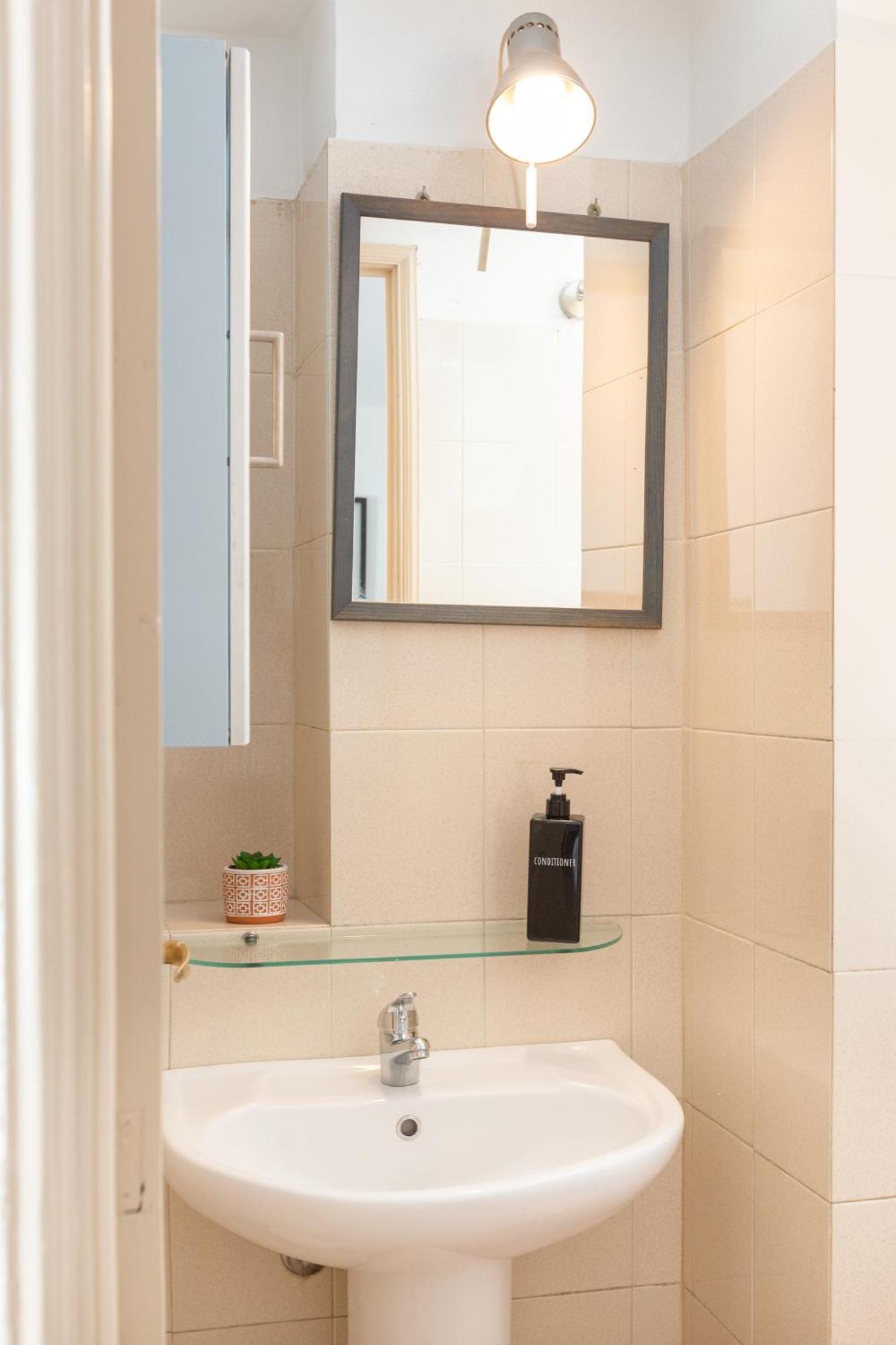 Cream Little Apartment - M1 - City Center ميلان المظهر الخارجي الصورة