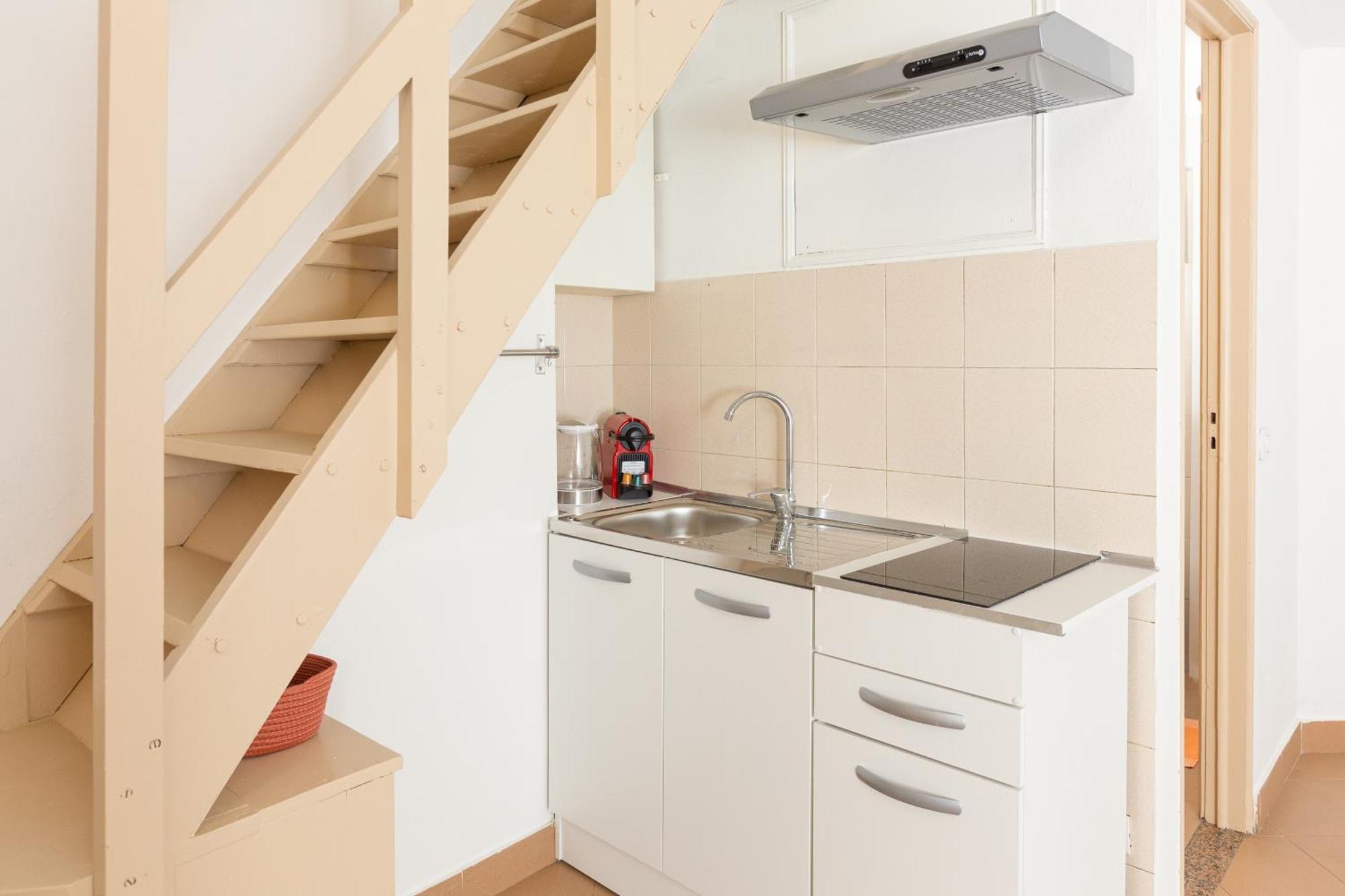 Cream Little Apartment - M1 - City Center ميلان المظهر الخارجي الصورة